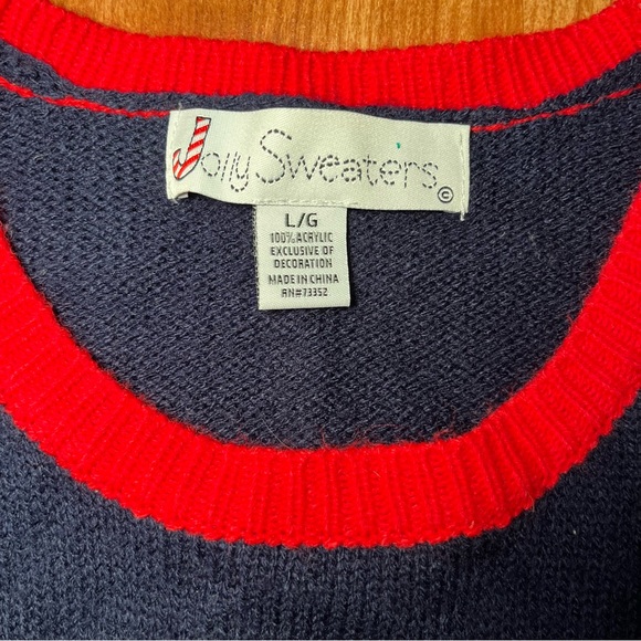 Festive Santa Sweater - Navy and Gray Outdoor Santa Men’s Large - Picture 5 of 7